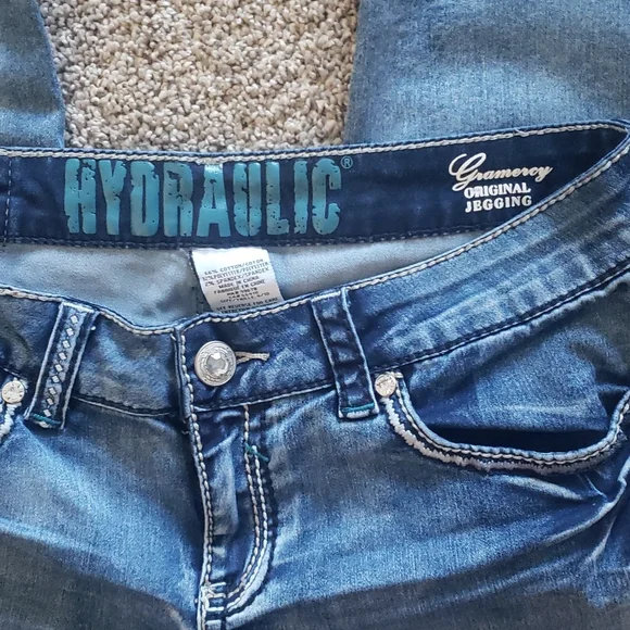 Low Rise Straight Leg Jeans - Picture 3 of 4